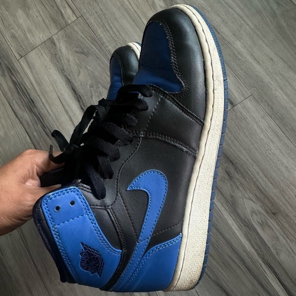 Air Jordan 1 Retro High OG GS 'Royal' 2013 - Picture 3 of 8